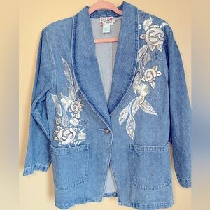 Lacy Afternoon Vintage Floral‎ Embroidered Denim Jacket med
